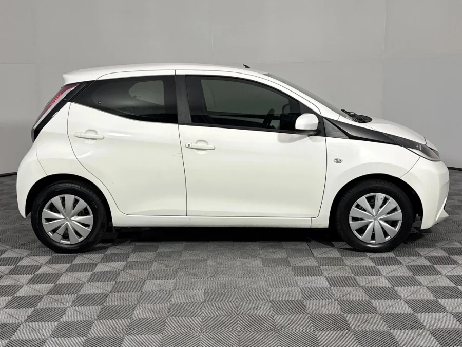 Used 2016 Toyota Aygo 1.0 - WeBuyCars Germiston Used 2016 Toyota Aygo 1.0 - WeBuyCars Germiston