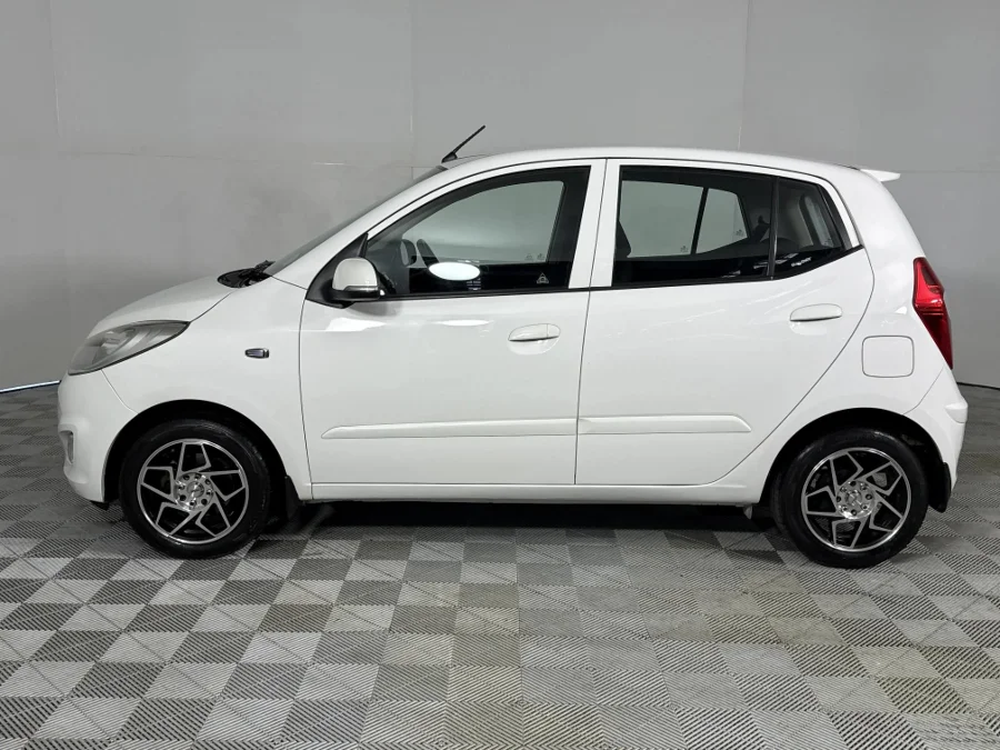 Used 2014 Hyundai i10 1.25 Fluid auto - WeBuyCars Silverlakes