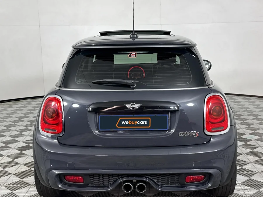 Preloaded Image 15