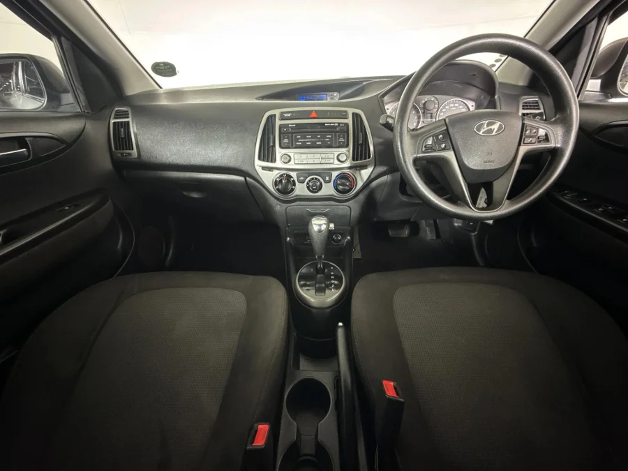 Used 2014 Hyundai i20 1.4 Fluid auto - WeBuyCars Riverhorse Used 2014 Hyundai i20 1.4 Fluid auto - WeBuyCars Riverhorse