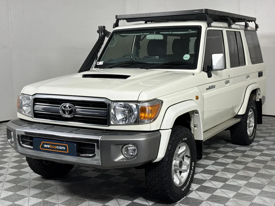 Used 2019 Toyota Land Cruiser 76 4.5D-4D V8 station wagon LX - WeBuyCars The Dome Used 2019 Toyota Land Cruiser 76 4.5D-4D V8 station wagon LX - WeBuyCars The Dome
