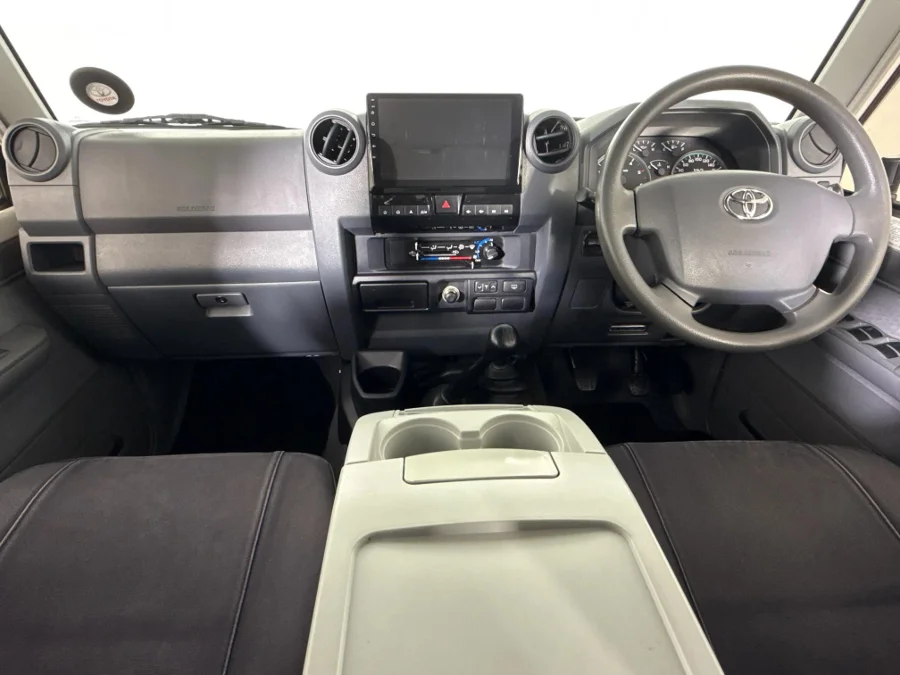 Used 2019 Toyota Land Cruiser 76 4.5D-4D V8 station wagon LX - WeBuyCars The Dome Used 2019 Toyota Land Cruiser 76 4.5D-4D V8 station wagon LX - WeBuyCars The Dome