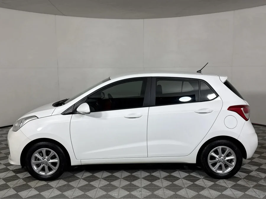 Used 2019 Hyundai Grand i10 1.25 Fluid - WeBuyCars JHB South Used 2019 Hyundai Grand i10 1.25 Fluid - WeBuyCars JHB South