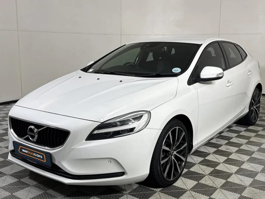 Used 2019 Volvo V40 T2 Kinetic - WeBuyCars Midstream Used 2019 Volvo V40 T2 Kinetic - WeBuyCars Midstream