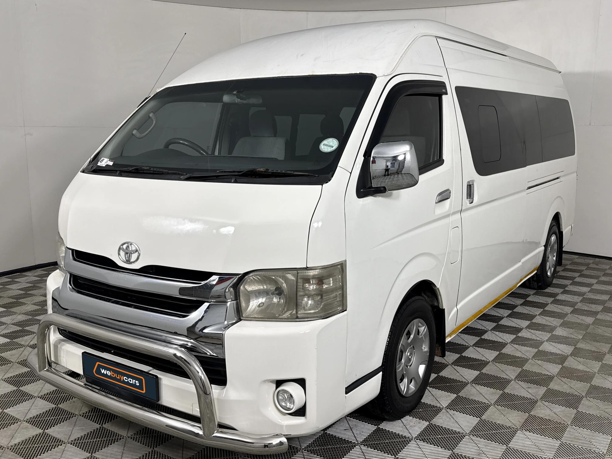 Used 2014 Toyota Quantum 2.5D-4D GL 14-seater bus