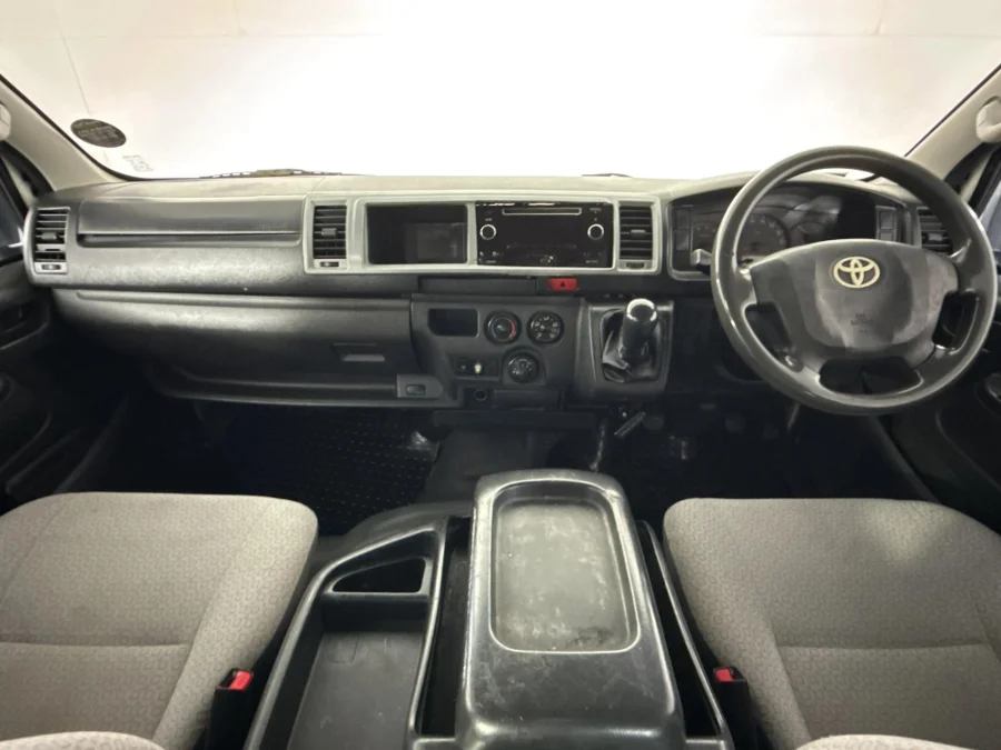 Used 2014 Toyota Quantum 2.5D-4D GL 14-seater bus - WeBuyCars George Used 2014 Toyota Quantum 2.5D-4D GL 14-seater bus - WeBuyCars George