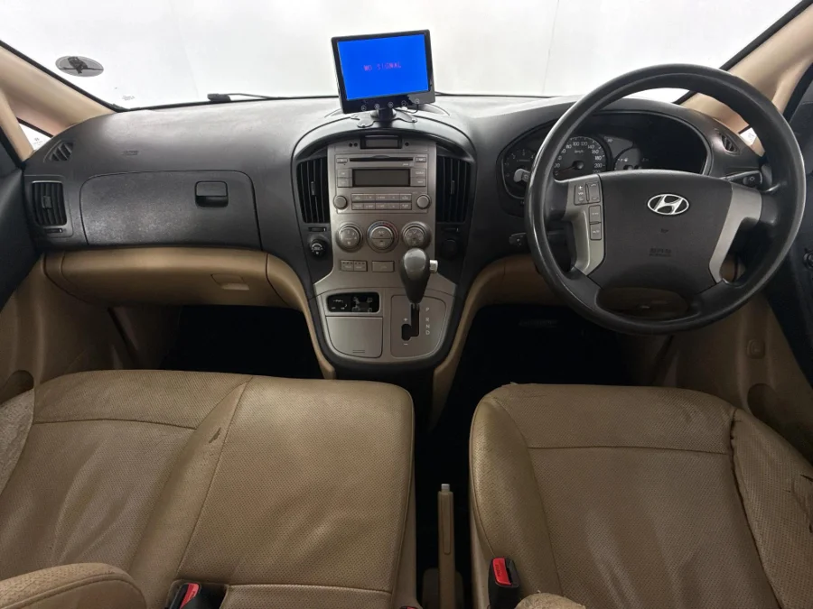 Used 2011 Hyundai H-1 2.5VGTi bus GLS - WeBuyCars Vereeniging Used 2011 Hyundai H-1 2.5VGTi bus GLS - WeBuyCars Vereeniging