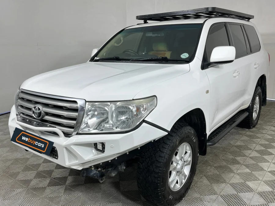 Used 2011 Toyota Land Cruiser 200 4.5D-4D VX - WeBuyCars Germiston Used 2011 Toyota Land Cruiser 200 4.5D-4D VX - WeBuyCars Germiston
