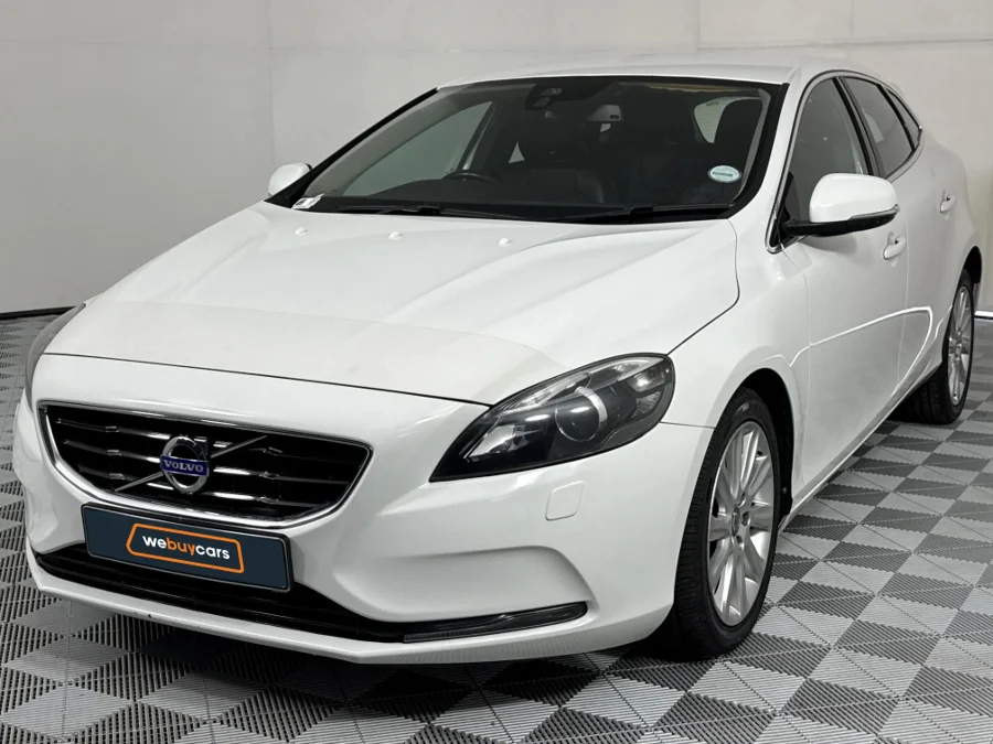 Used 2013 Volvo V40 T4 Excel auto - WeBuyCars Vereeniging Used 2013 Volvo V40 T4 Excel auto - WeBuyCars Vereeniging