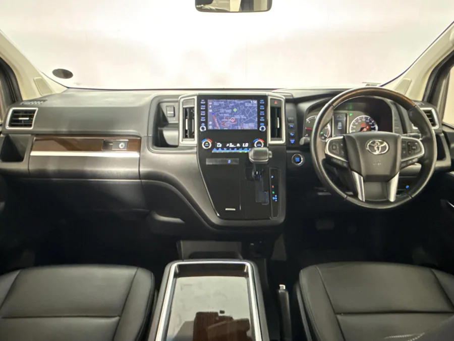 Used 2022 Toyota Quantum 2.8 LWB bus 6-seater VX Premium - WeBuyCars Gqeberha Used 2022 Toyota Quantum 2.8 LWB bus 6-seater VX Premium - WeBuyCars Gqeberha