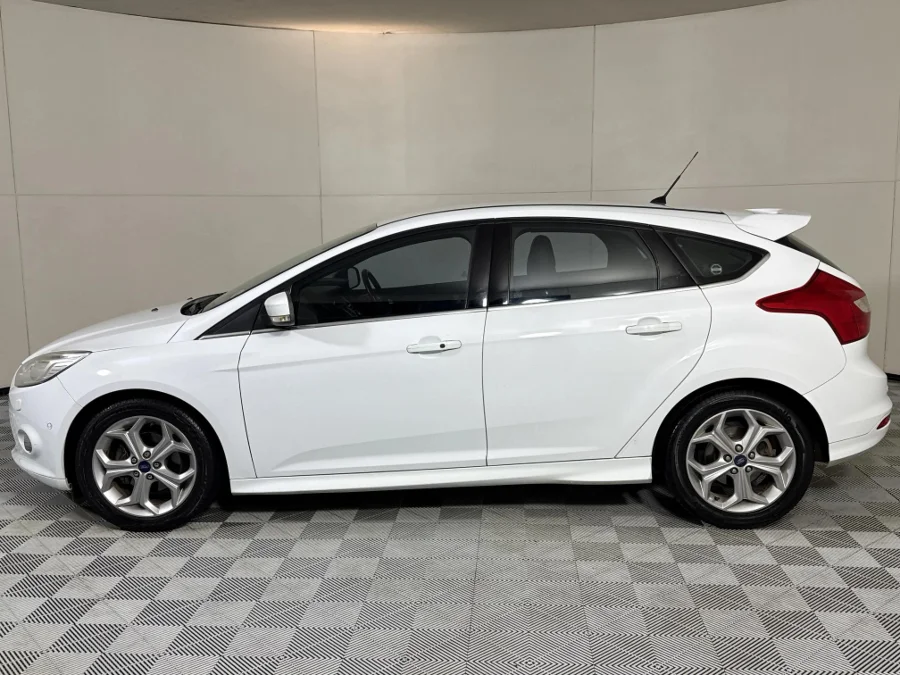Used 2014 Ford Focus hatch 2.0 Sport - WeBuyCars Midstream Used 2014 Ford Focus hatch 2.0 Sport - WeBuyCars Midstream