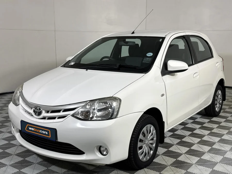 Used 2014 Toyota Etios hatch 1.5 Sprint - WeBuyCars Midstream Used 2014 Toyota Etios hatch 1.5 Sprint - WeBuyCars Midstream