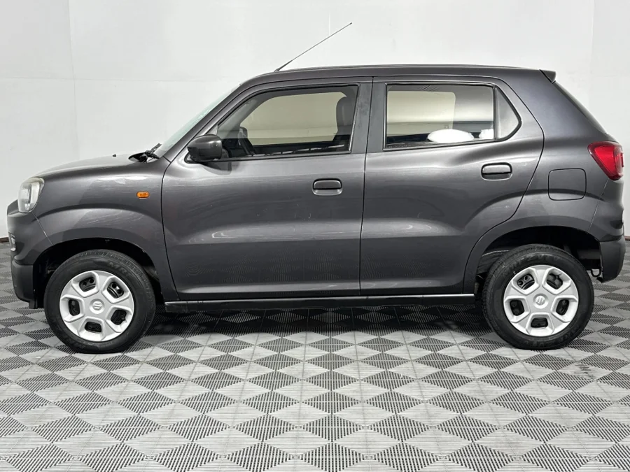 Used 2021 Suzuki S-Presso 1.0 GL+ manual - WeBuyCars Richmond Used 2021 Suzuki S-Presso 1.0 GL+ manual - WeBuyCars Richmond