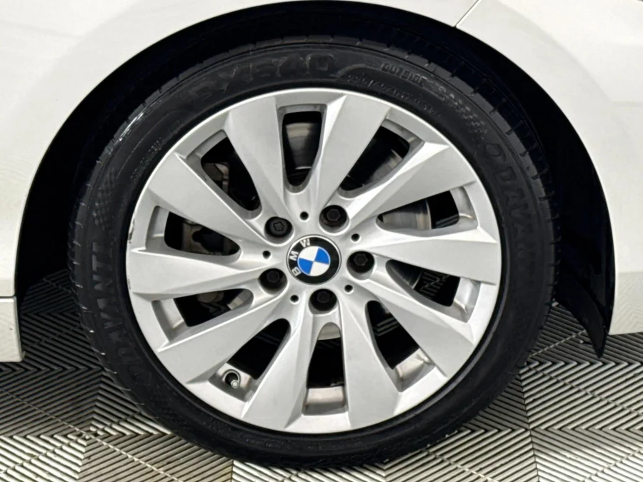 Preloaded Image 3