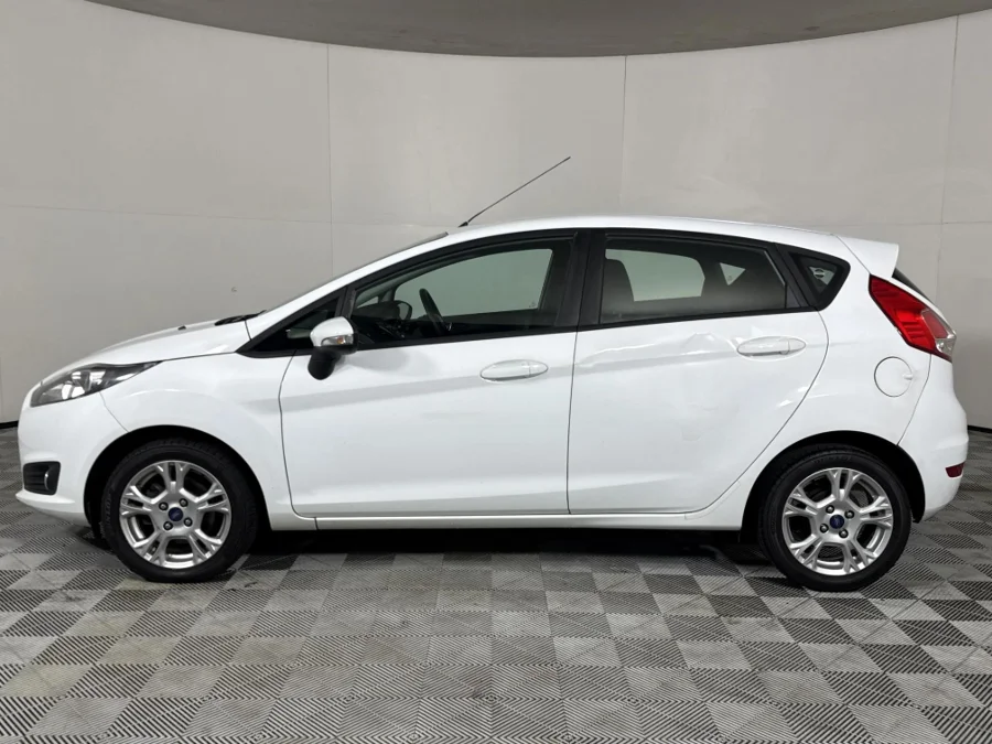 Used 2013 Ford Fiesta 5-door 1.6TDCi Trend - WeBuyCars Riverhorse Used 2013 Ford Fiesta 5-door 1.6TDCi Trend - WeBuyCars Riverhorse