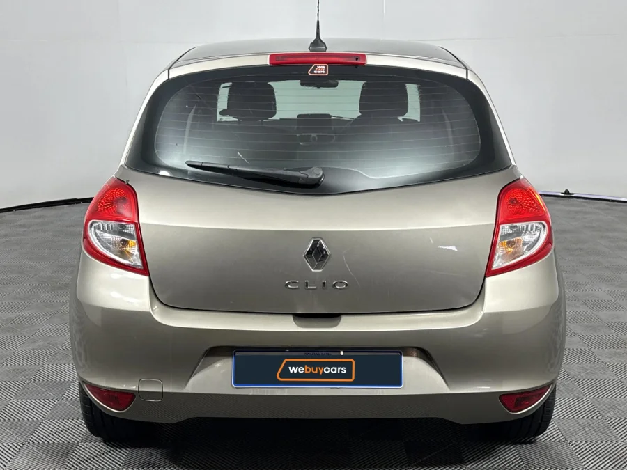 Used 2010 Renault Clio 1.6 Dynamique 5-door - WeBuyCars Witbank Used 2010 Renault Clio 1.6 Dynamique 5-door - WeBuyCars Witbank