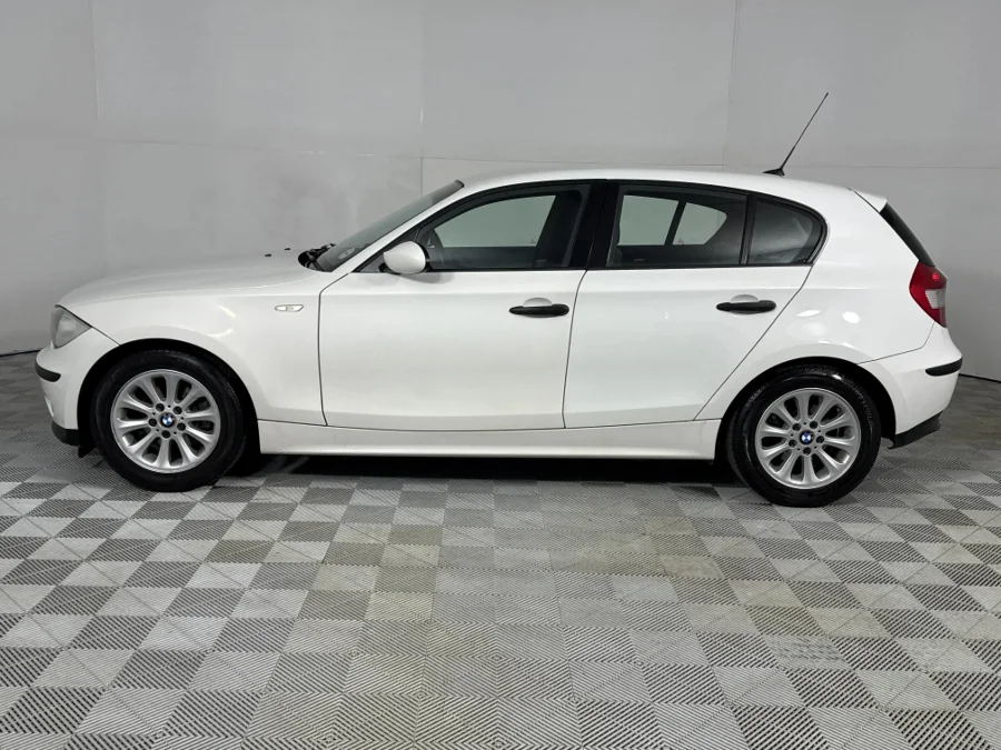 Used 2006 BMW 1 Series 118i 5-door - WeBuyCars Silverlakes Used 2006 BMW 1 Series 118i 5-door - WeBuyCars Silverlakes