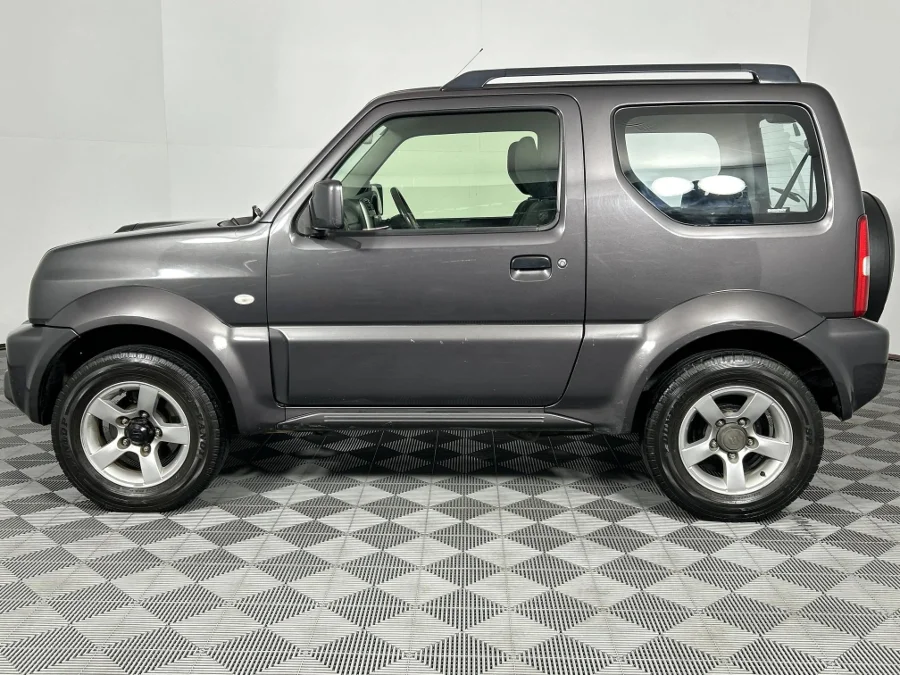 Used 2014 Suzuki Jimny 1.3 - WeBuyCars Richmond Used 2014 Suzuki Jimny 1.3 - WeBuyCars Richmond