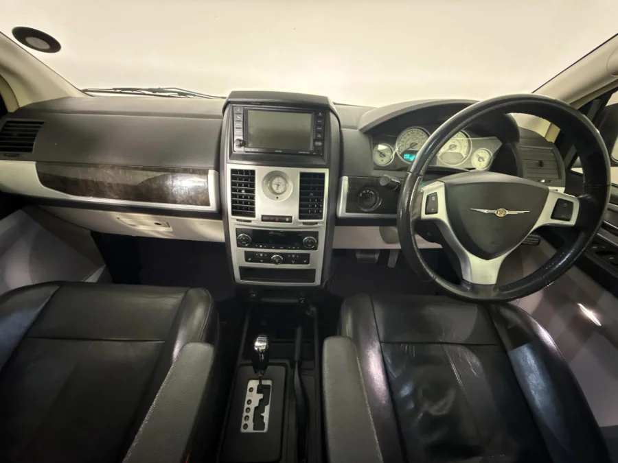 Used 2011 Chrysler Grand Voyager 3.8 Limited - WeBuyCars Lansdowne Used 2011 Chrysler Grand Voyager 3.8 Limited - WeBuyCars Lansdowne