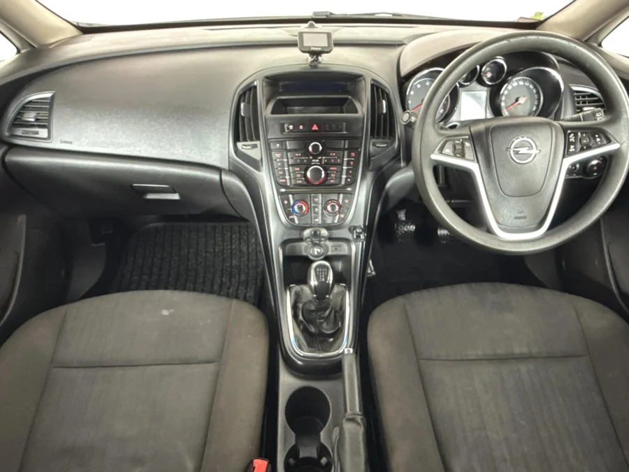 Used 2012 Opel Astra hatch 1.6 Essentia - WeBuyCars Polokwane Used 2012 Opel Astra hatch 1.6 Essentia - WeBuyCars Polokwane