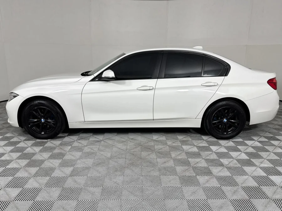 Used 2017 BMW 3 Series 320i sports-auto - WeBuyCars The Dome Used 2017 BMW 3 Series 320i sports-auto - WeBuyCars The Dome