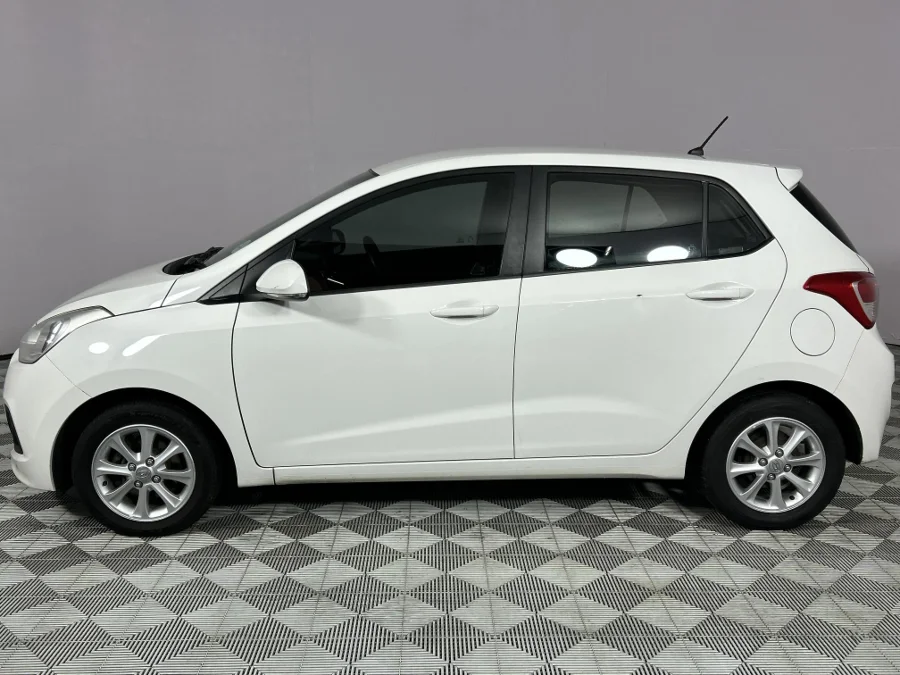 Used 2015 Hyundai Grand i10 1.25 Fluid - WeBuyCars Richmond Used 2015 Hyundai Grand i10 1.25 Fluid - WeBuyCars Richmond