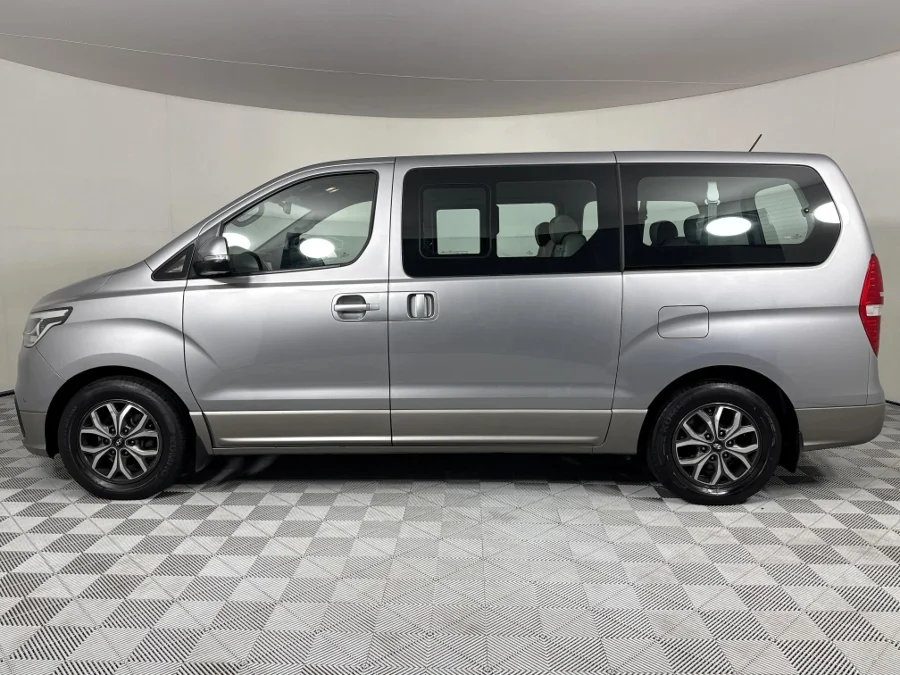 Used 2020 Hyundai H-1 2.5VGTi bus Elite 9-seater - WeBuyCars Vereeniging Used 2020 Hyundai H-1 2.5VGTi bus Elite 9-seater - WeBuyCars Vereeniging