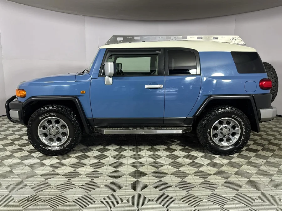 Used 2011 Toyota FJ Cruiser - WeBuyCars The Dome Used 2011 Toyota FJ Cruiser - WeBuyCars The Dome