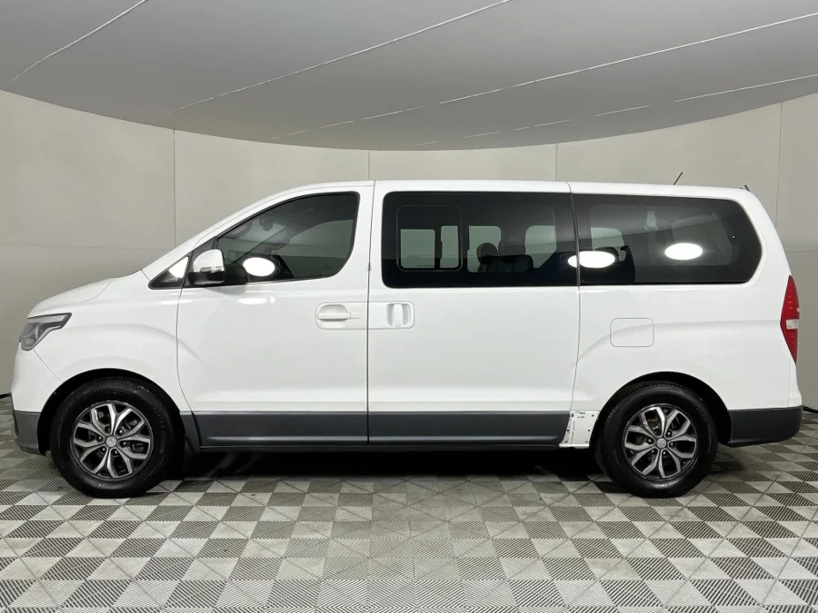 Used 2021 Hyundai H-1 2.5VGTi bus Elite 9-seater - WeBuyCars Polokwane Used 2021 Hyundai H-1 2.5VGTi bus Elite 9-seater - WeBuyCars Polokwane
