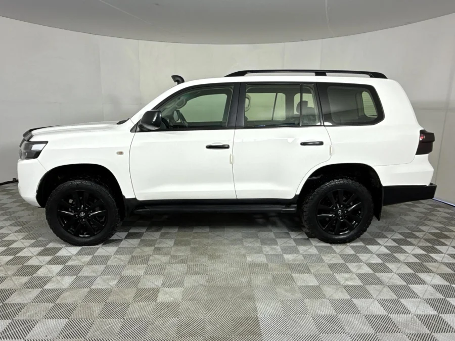 Used 2019 Toyota Land Cruiser 200 4.5D-4D V8 GX-R - WeBuyCars George Used 2019 Toyota Land Cruiser 200 4.5D-4D V8 GX-R - WeBuyCars George