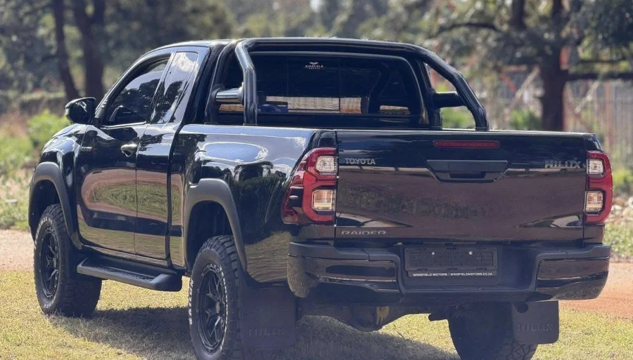Used 2021 Toyota Hilux 2.4GD-6 Xtra cab Raider auto - Private Seller Used 2021 Toyota Hilux 2.4GD-6 Xtra cab Raider auto - Private Seller
