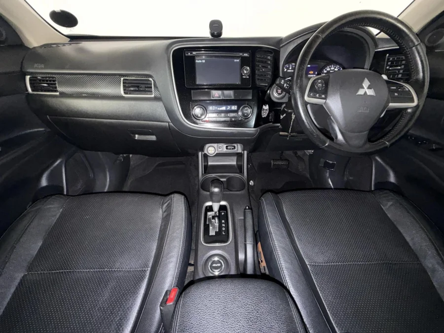 Used 2016 Mitsubishi Outlander 2.4 GLS Exceed - WeBuyCars Durban Used 2016 Mitsubishi Outlander 2.4 GLS Exceed - WeBuyCars Durban