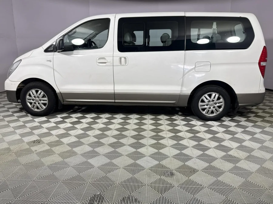 Used 2018 Hyundai H-1 2.4 bus Executive - WeBuyCars Durban Used 2018 Hyundai H-1 2.4 bus Executive - WeBuyCars Durban