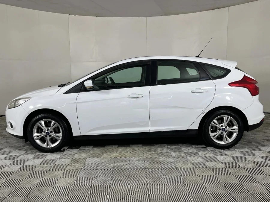 Used 2011 Ford Focus sedan 1.6 Trend - WeBuyCars The Dome Used 2011 Ford Focus sedan 1.6 Trend - WeBuyCars The Dome