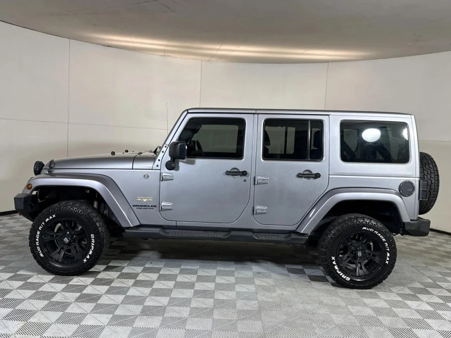Used 2016 Jeep Wrangler Unlimited Sahara 3.6L 75th Anniversary Edition - WeBuyCars Midstream Used 2016 Jeep Wrangler Unlimited Sahara 3.6L 75th Anniversary Edition - WeBuyCars Midstream