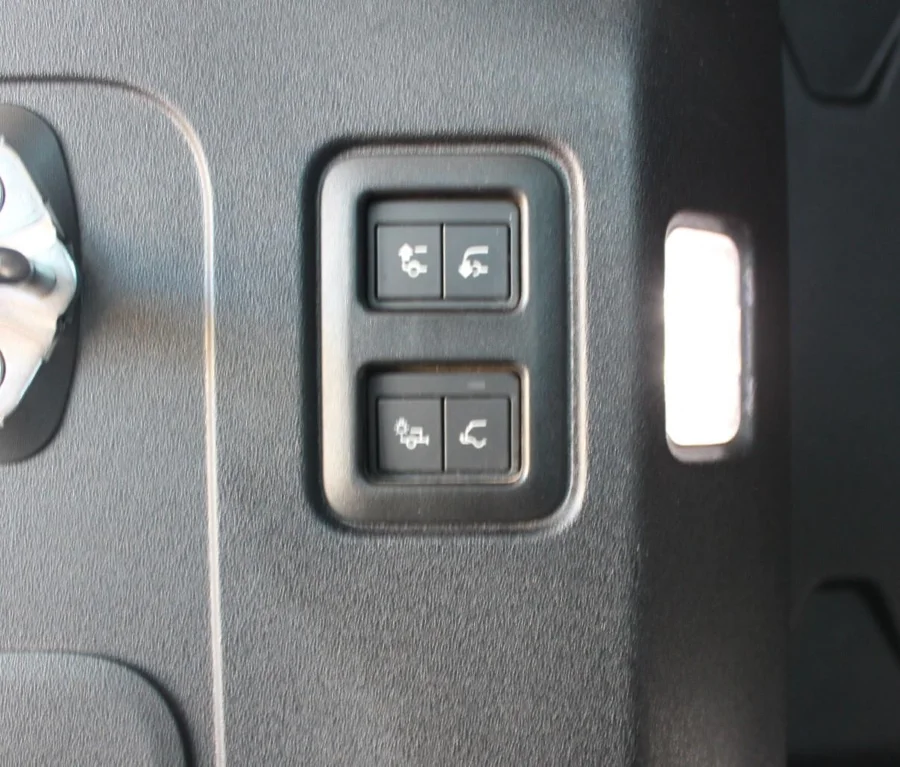 Used 2021 Land Rover Defender 90 D300 X-Dynamic HSE - Auto Xtreme Used 2021 Land Rover Defender 90 D300 X-Dynamic HSE - Auto Xtreme