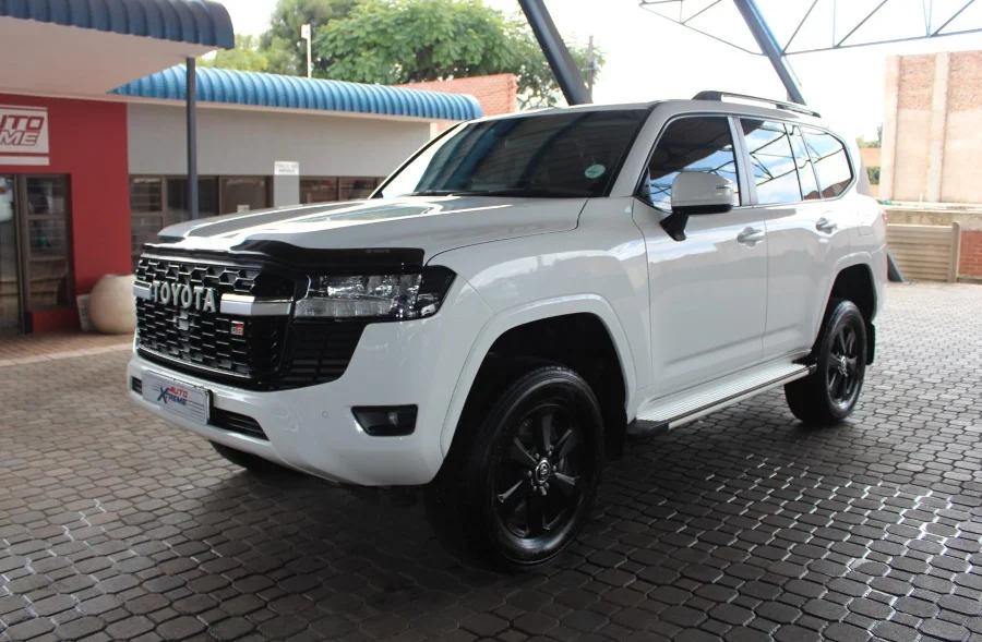 Used 2022 Toyota Land Cruiser 300 3.3D GX-R - Auto Xtreme Used 2022 Toyota Land Cruiser 300 3.3D GX-R - Auto Xtreme
