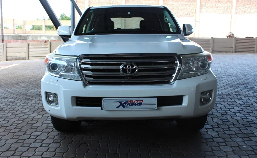Used 2014 Toyota Land Cruiser 200 4.5D-4D V8 VX - Auto Xtreme Used 2014 Toyota Land Cruiser 200 4.5D-4D V8 VX - Auto Xtreme