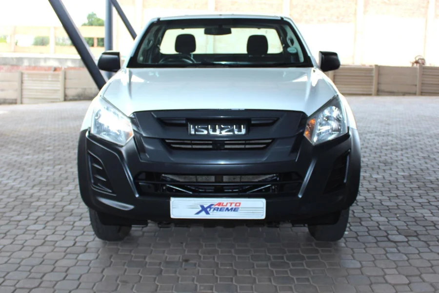 Used 2024 Isuzu D-Max Gen 6 250c single cab - Auto Xtreme Used 2024 Isuzu D-Max Gen 6 250c single cab - Auto Xtreme