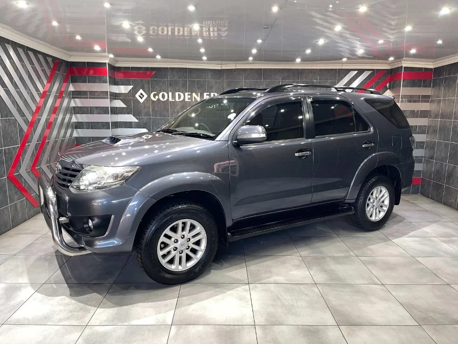 Used 2013 Toyota Fortuner 2.5D-4D auto - Golden Era Motors Johan Heyns Dr Used 2013 Toyota Fortuner 2.5D-4D auto - Golden Era Motors Johan Heyns Dr