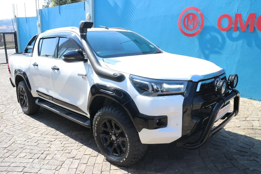 Used 2021 Toyota Hilux 2.4GD-6 double cab 4x4 Raider manual - OMC Motors Used 2021 Toyota Hilux 2.4GD-6 double cab 4x4 Raider manual - OMC Motors
