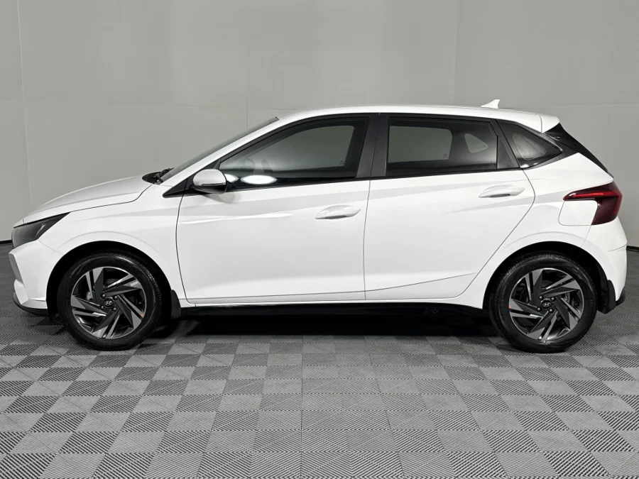 Used 2022 Hyundai i20 1.2 Fluid - WeBuyCars Montana