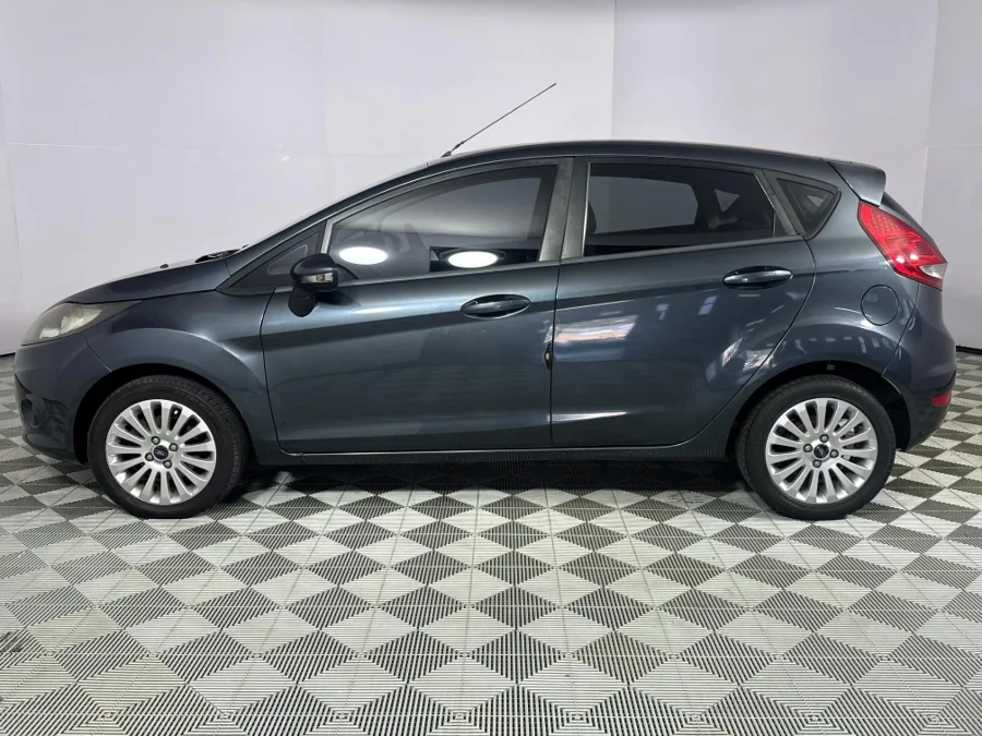 Used 2011 Ford Fiesta 5-door 1.4 Trend - WeBuyCars Durban