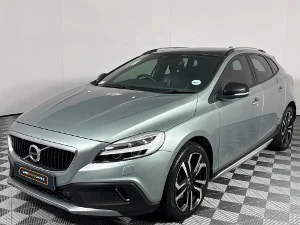 Used 2018 Volvo V40 Cross Country D3 Inscription Used 2018 Volvo V40 Cross Country D3 Inscription