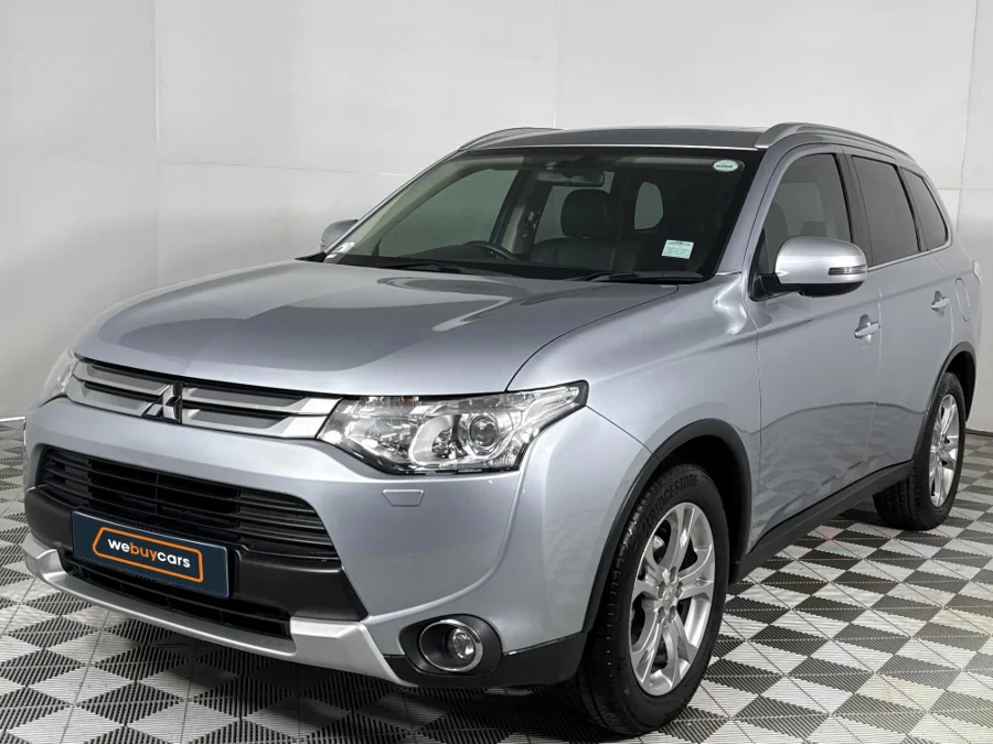 Used 2016 Mitsubishi Outlander 2.4 GLS Exceed - WeBuyCars Silverlakes Used 2016 Mitsubishi Outlander 2.4 GLS Exceed - WeBuyCars Silverlakes