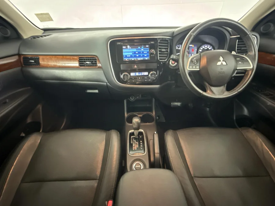 Used 2016 Mitsubishi Outlander 2.4 GLS Exceed - WeBuyCars Silverlakes Used 2016 Mitsubishi Outlander 2.4 GLS Exceed - WeBuyCars Silverlakes