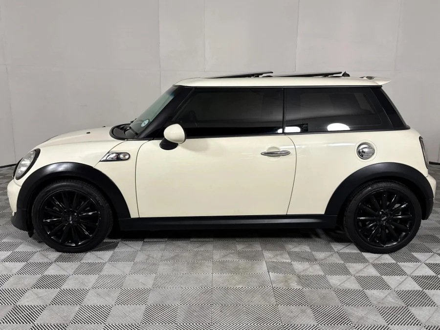Used 2013 MINI Hatch Cooper S - WeBuyCars The Dome