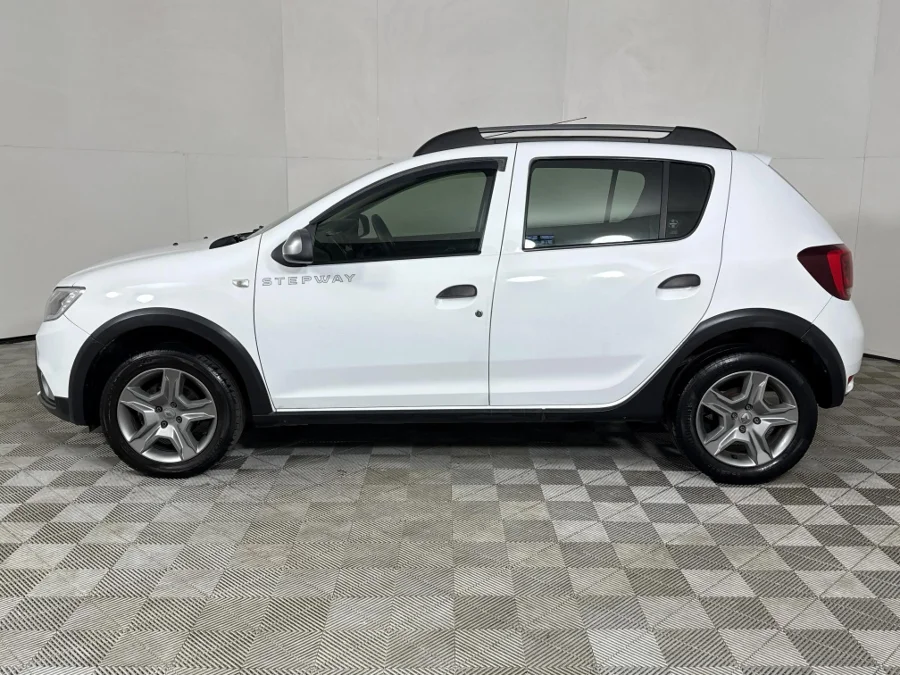 Used 2017 Renault Sandero 66kW turbo Stepway Expression - WeBuyCars George