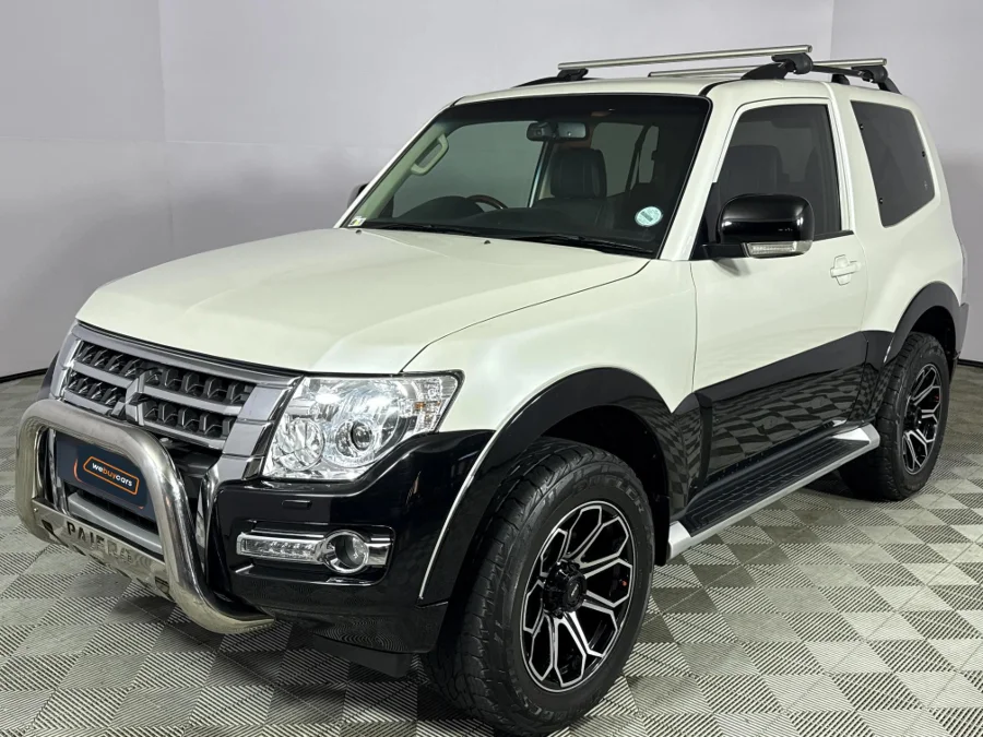 Used 2018 Mitsubishi Pajero 3-door 3.2DI-D GLS Pajero Legend Limited Edition 100 - WeBuyCars The Dome Used 2018 Mitsubishi Pajero 3-door 3.2DI-D GLS Pajero Legend Limited Edition 100 - WeBuyCars The Dome