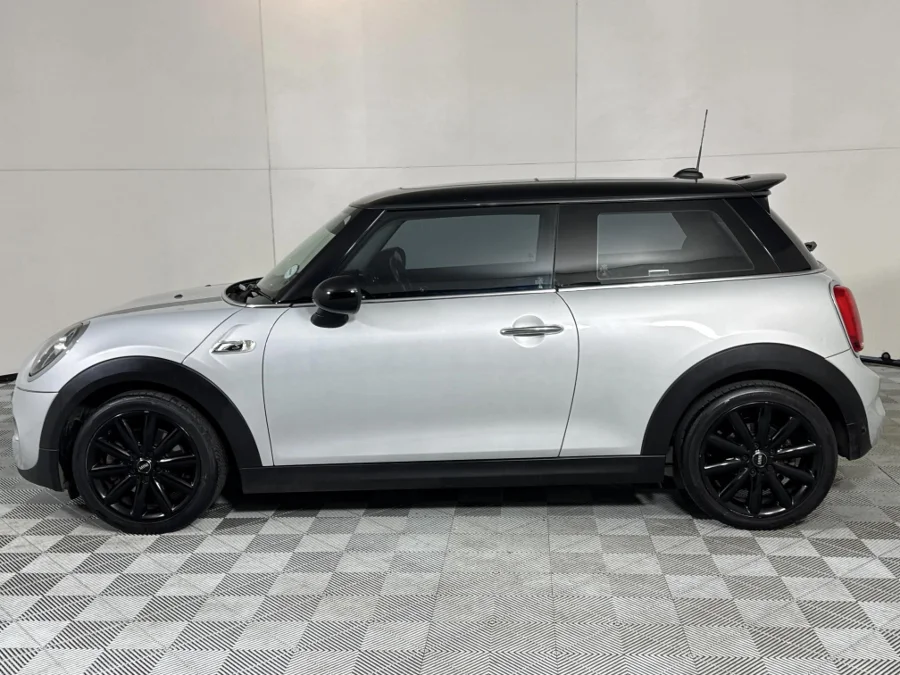 Used 2018 MINI Hatch Cooper S Hatch 3-door Paddy Hopkirk Edition - WeBuyCars Midstream Used 2018 MINI Hatch Cooper S Hatch 3-door Paddy Hopkirk Edition - WeBuyCars Midstream